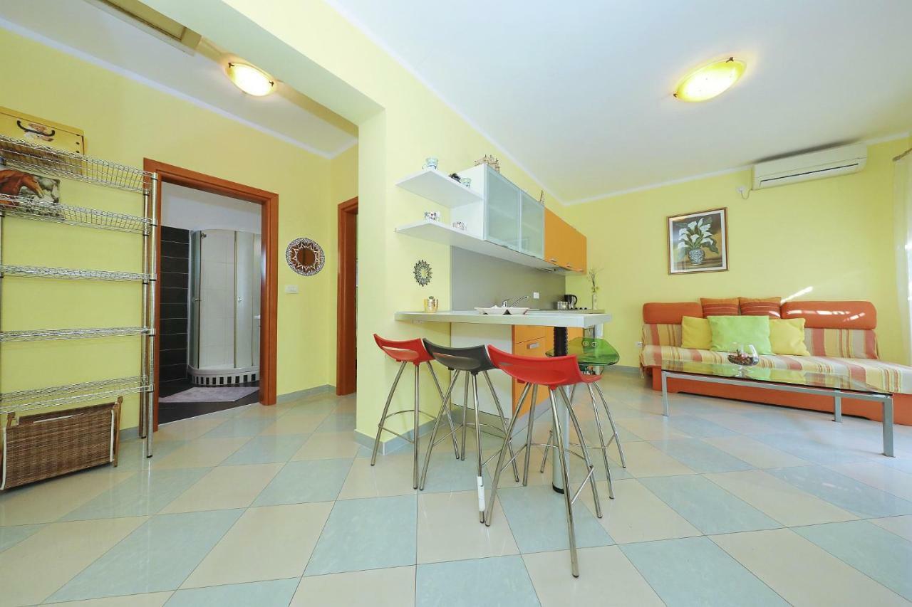 Senkini Dvori Sutomiscica Exterior foto